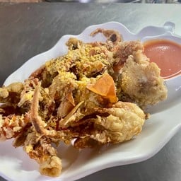 ปูนิ่มทอดกระเทียม