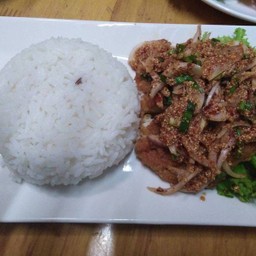ข้าวลาบไก่กรอบ