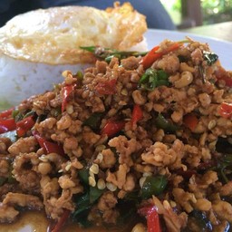 กระเพาหมูสับ