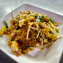 ผัดไทยกุ้งสด