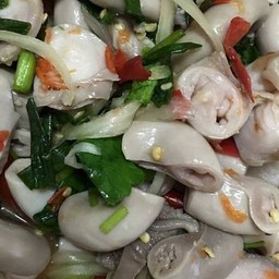 ยำไส้ตัน