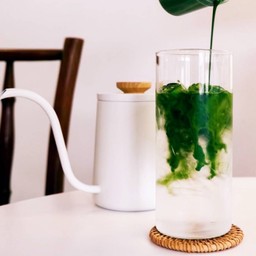 มัจฉะ อูจิ น้ำเปล่า