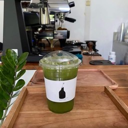 Iced Matcha (ชาเขียวใส)