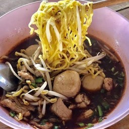 ร้านใบเขียว by แม่เรณู