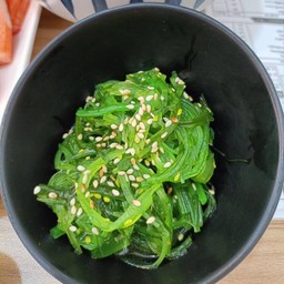 สาหร่ายซาชิมิ