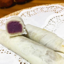 เปี๊ยะสติ๊กไส้มันม่วง