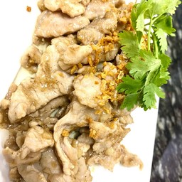 ผัดกระเทียม(กับข้าว)  Pad gra-tiam