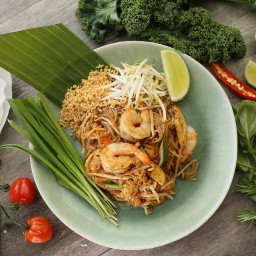 ติดใจ ผัดไทย หอยทอด - Cen’Za Market