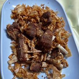 ซี่โครงหมูทอดกระเทียม (เหงือกจ๋าฟันลาก่อน)