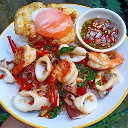 กระเพรารวมทะเล๊ ทะเล