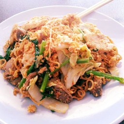 สุกี้มาม่าแห้ง หมู,ไก่,เครื่องใน