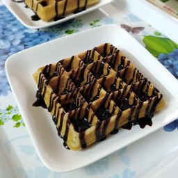 วาฟเฟิลราดซอสช็อกโกแลต