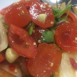 ยำไข่แดงหมูยอ