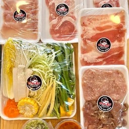 ชุดครอบครัวหมูเล็ก