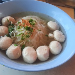 เจ๊หมูก๋วยเตี๋ยวต้มเลือดหมู นฤมลวิลล่า3