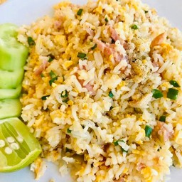 ข้าวผัดแหนม