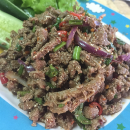 ลาบเนื้อสุกขม