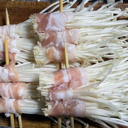 เห็ดเข็มทองพันสามชั้น