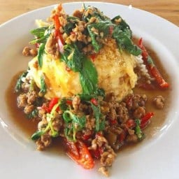 โรตีสายไหม  Byปุ้มปุ้ย (โรตีสายไหมสาขาเดี่ยวกันกับโรตีสายไหมแม่บุญปลูก) สาขา 2