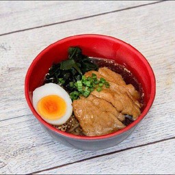 หม่าล่าโชยุราเมน