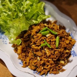 วีแกนคั่วกลิ้งเห็ด3สหาย (มีกระเทียม)