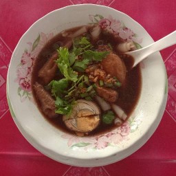 โจ๊กหมู ก๋วยจั๊บไก่ หลากำนันคลองแห