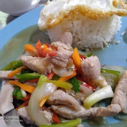 โก๋หงอกตามสั่ง อาหารเหนือ ก๋วยเตี๋ยว