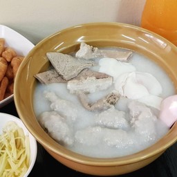 โจ๊ก (พิเศษ) หมู +เครื่องใน+ไข่ลวก