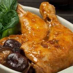 ข้าวไก่ตุ๋นเห็ดหอม สาขา พหลโยธิน 54