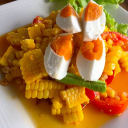 ตำข้าวโพดไข่เค็ม