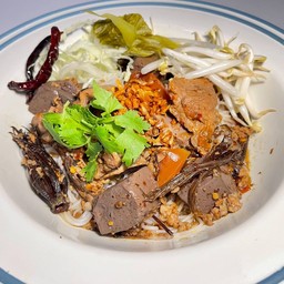 ขนมจีนน้ำเงี้ยว (หมู)