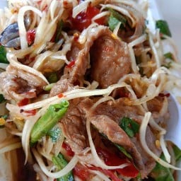 ร้านลูกชิ้นปิ้งหอม อุทัยสะพาน1