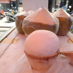 มะพร้าวน้ำหอมถอดเสื้อ ลาดพร้าว122แยก1