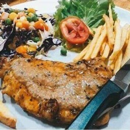 สเต๊กอกไก่พริกไทยดำ