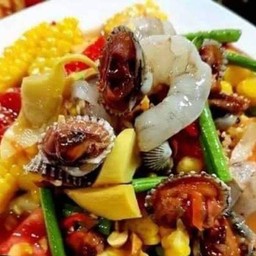 ตำข้าวโพด หอยแครง กุ้งสด