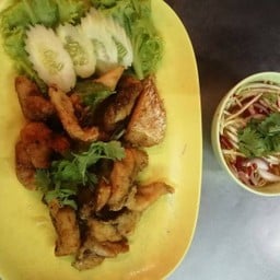 เนื้อปลาทอดน้ำปลา