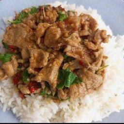 กระเพราหมูชิ้น(เป็นกับข้าว)