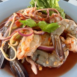 ยำมะม่วงกุ้งสด