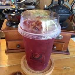 ชาอัญชันน้ำผึ้งมะนาว