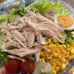 สลัดไก่ By.กอล์ฟ
