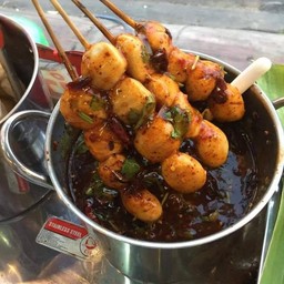 ตุ๊กอาหารตามสั่งลูกชิ้นทอด แถวๆปากคลองบางปรอก