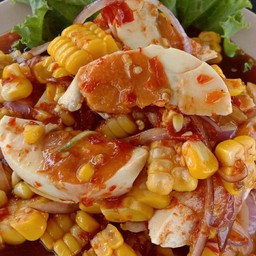 ยำข้าวโพดไข่เค็ม