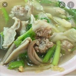 แกงจืดกระเพาะหมูเกี้ยมฉ่าย