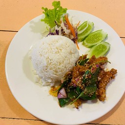 ข้าวยำไก่กรอบ