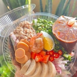 ยำขนมจีน