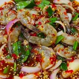 ยำกุ้งสด