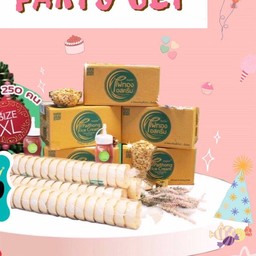 Party set XLไอติม2.2กก.5กล่อง+ซอสช็อกโกแลตใหญ่1+ซอสสตอเบอร์รี่ใหญ่1+โคนลิลลี่120ชิ้น+ถั่วลิสง ครึ่ง กก.