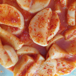 กิมจิหัวไชเท้า 무김치  200g. Radish kimchi