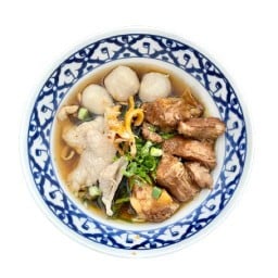 นายหนวด3 เกาเหลา ก๋วยเตี๋ยว เนื้อตุ๋น-หมูตุ๋น ลาดพร้าว101 สาขา3