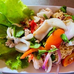 ยำมาม่า